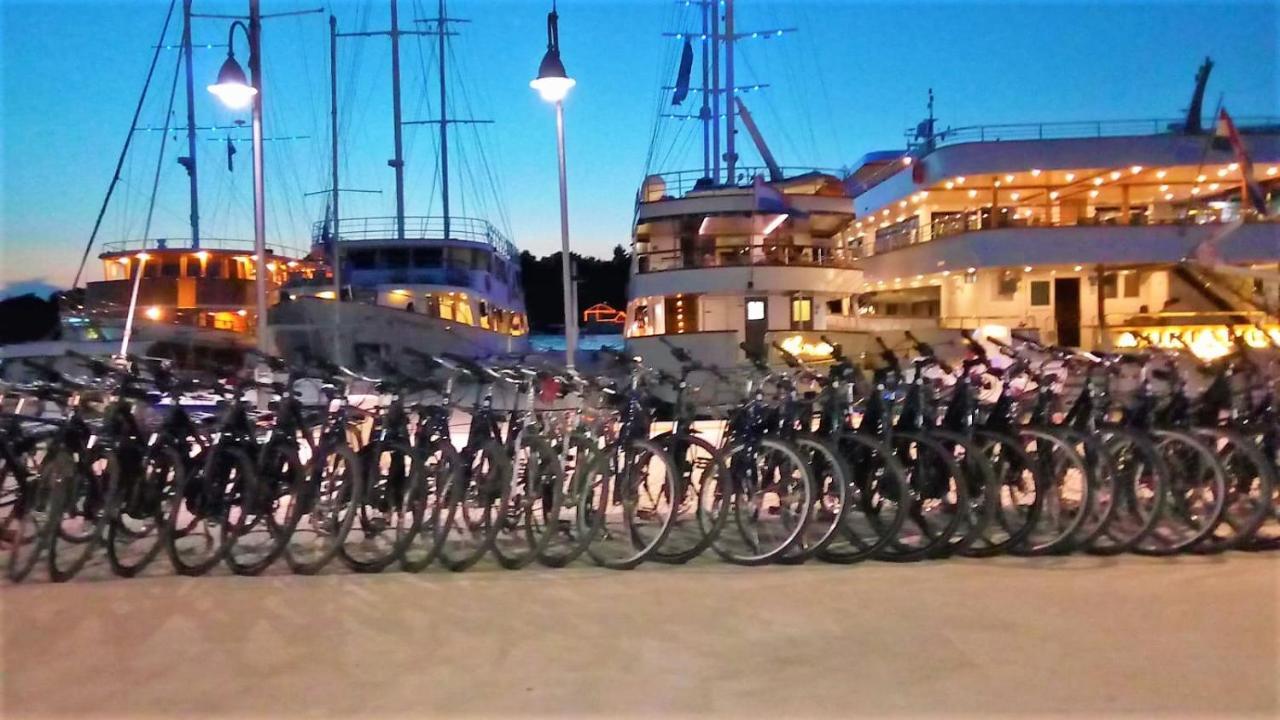Hvar Melody, Island Hvar, Rosohotnica Bay Basina Luaran gambar